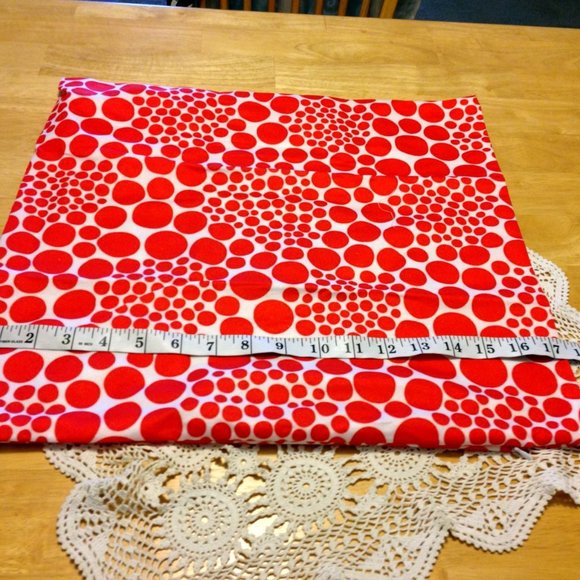 Funky red dot Pillow Covers - Picture 2 of 4